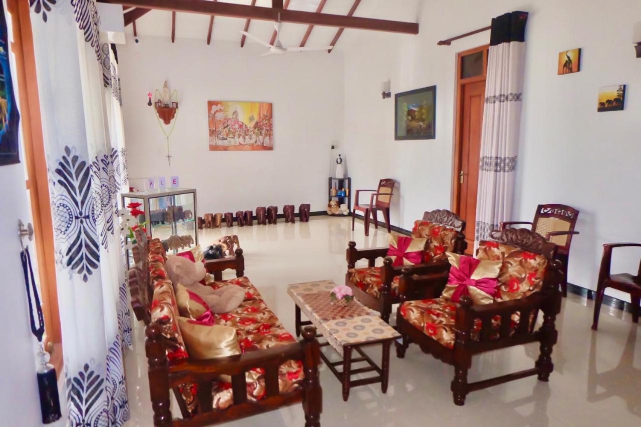 Rodrigo'S Villa & Restaurant Negombo Ngoại thất bức ảnh