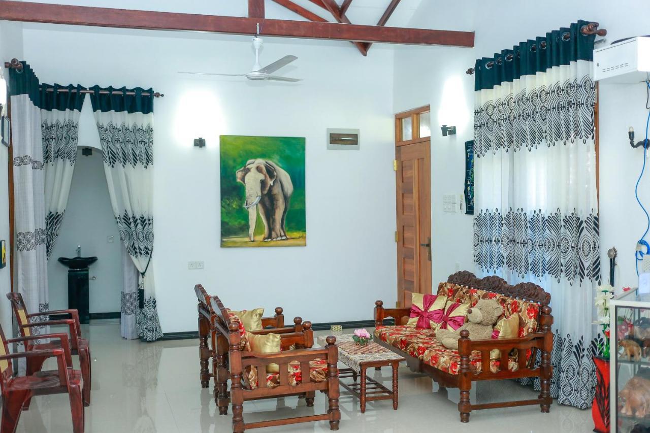Rodrigo'S Villa & Restaurant Negombo Ngoại thất bức ảnh