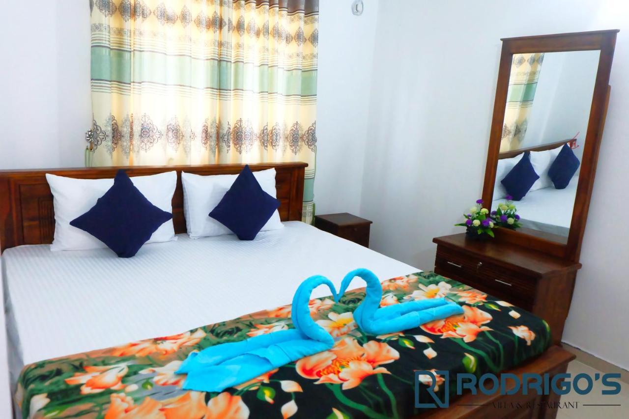 Rodrigo'S Villa & Restaurant Negombo Ngoại thất bức ảnh